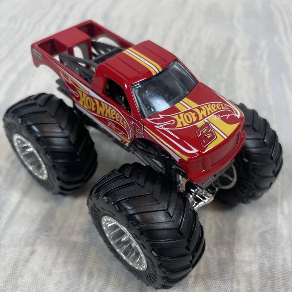 Hot Wheels Red #3 Racing Monster Jam Truck Big Wheel Excellent‎ Condition Car